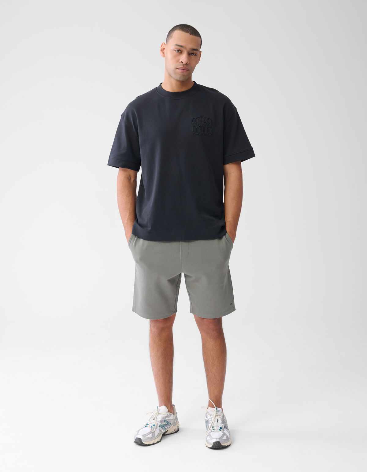Pique Logo Short Donkergroen