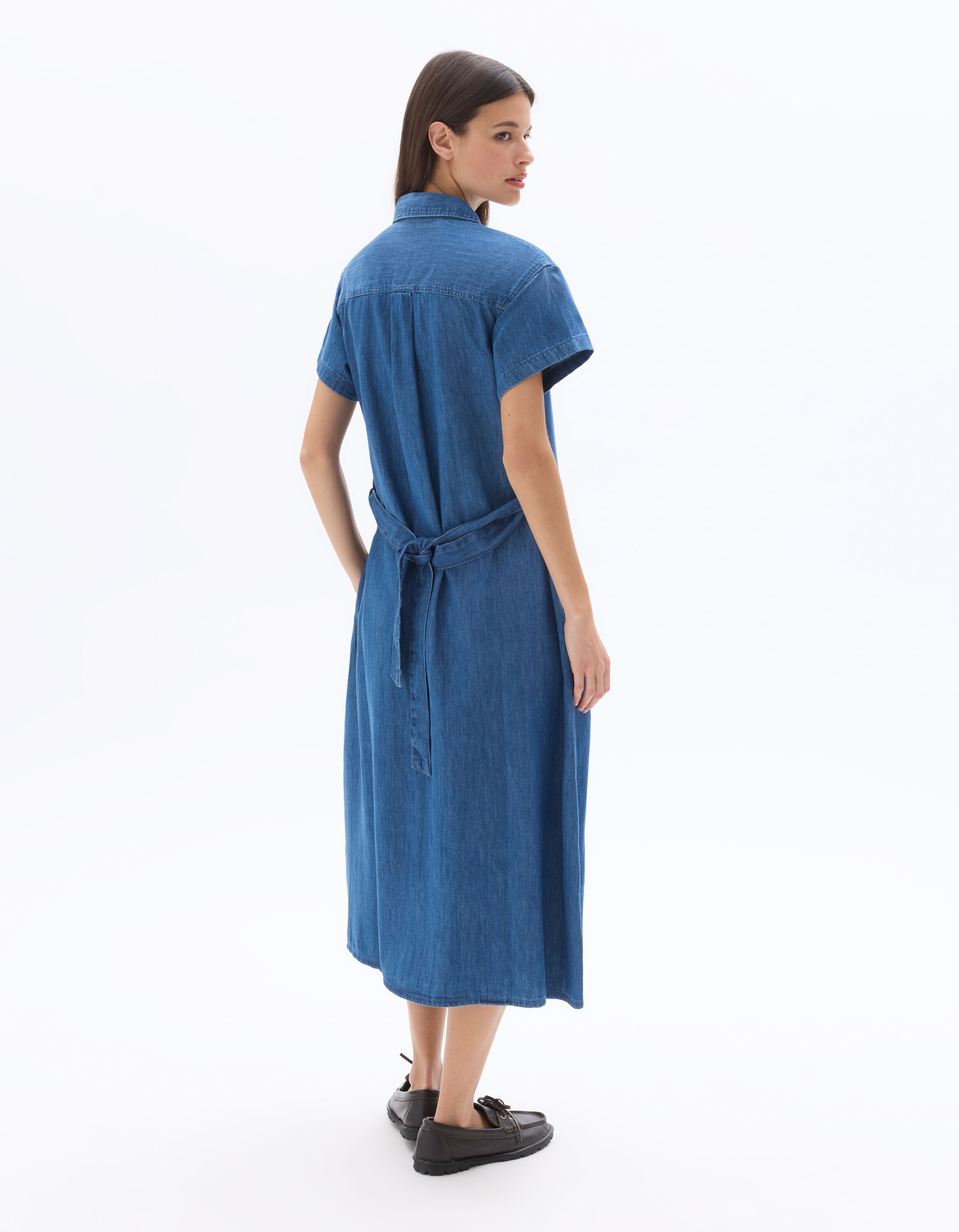 Robe chemise longue en jean - bleu