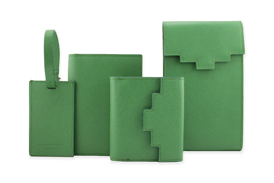 Stair Passport holder green Saffiano
