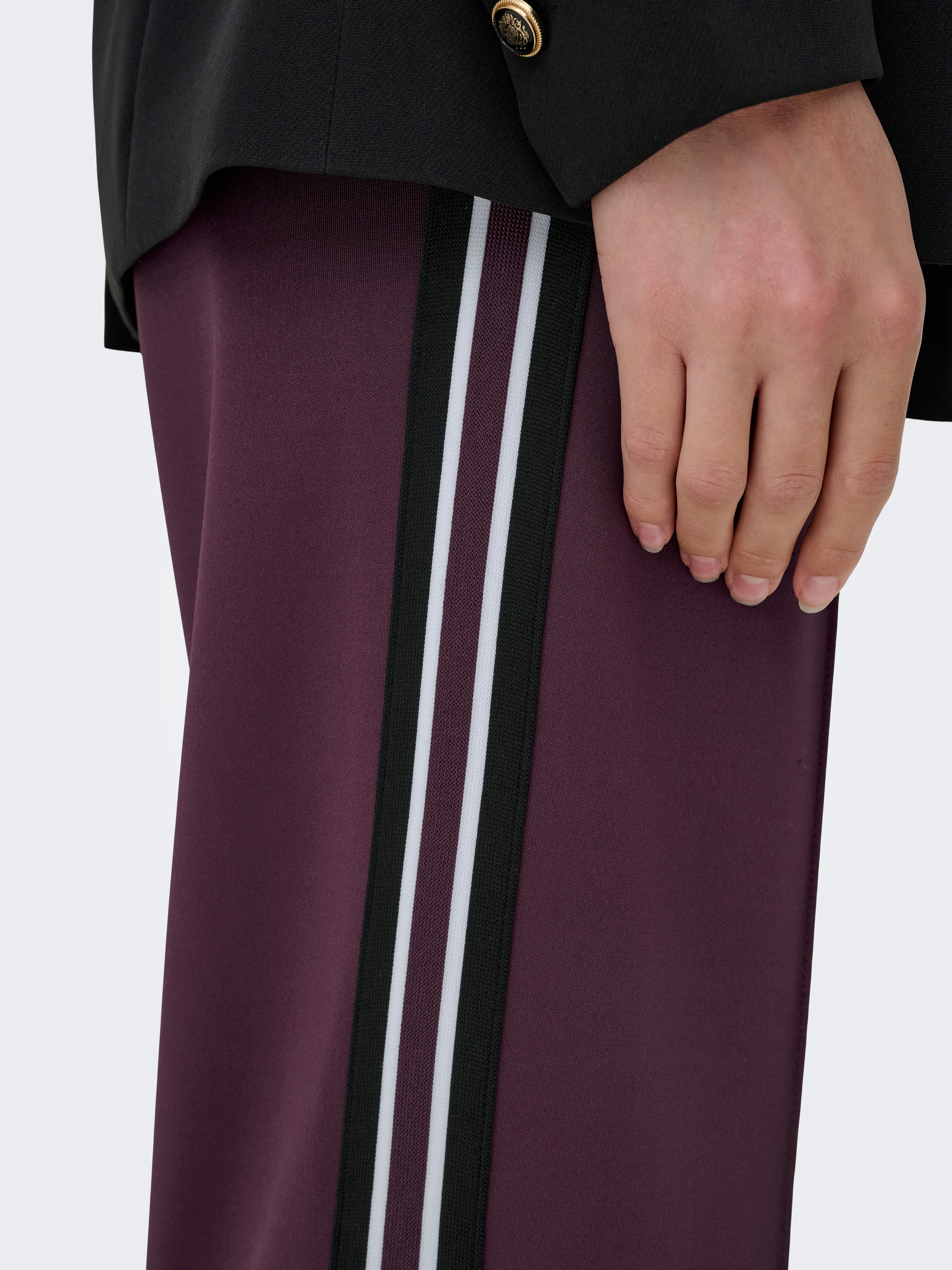 ONLWARM Weiter Beinschnitt Hose Vineyard Wine