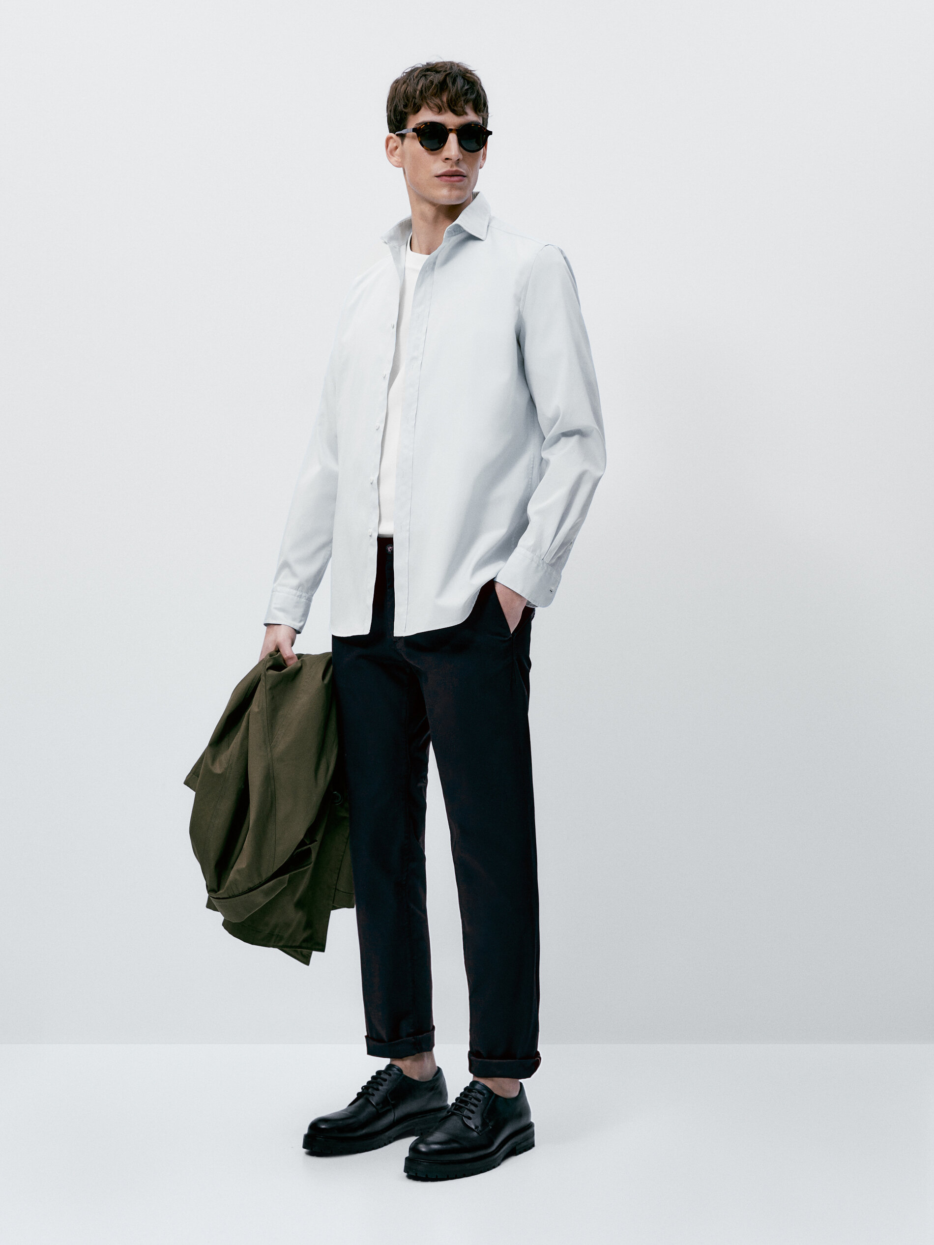 Camisa cropped slim fit em popeline - Azul claro