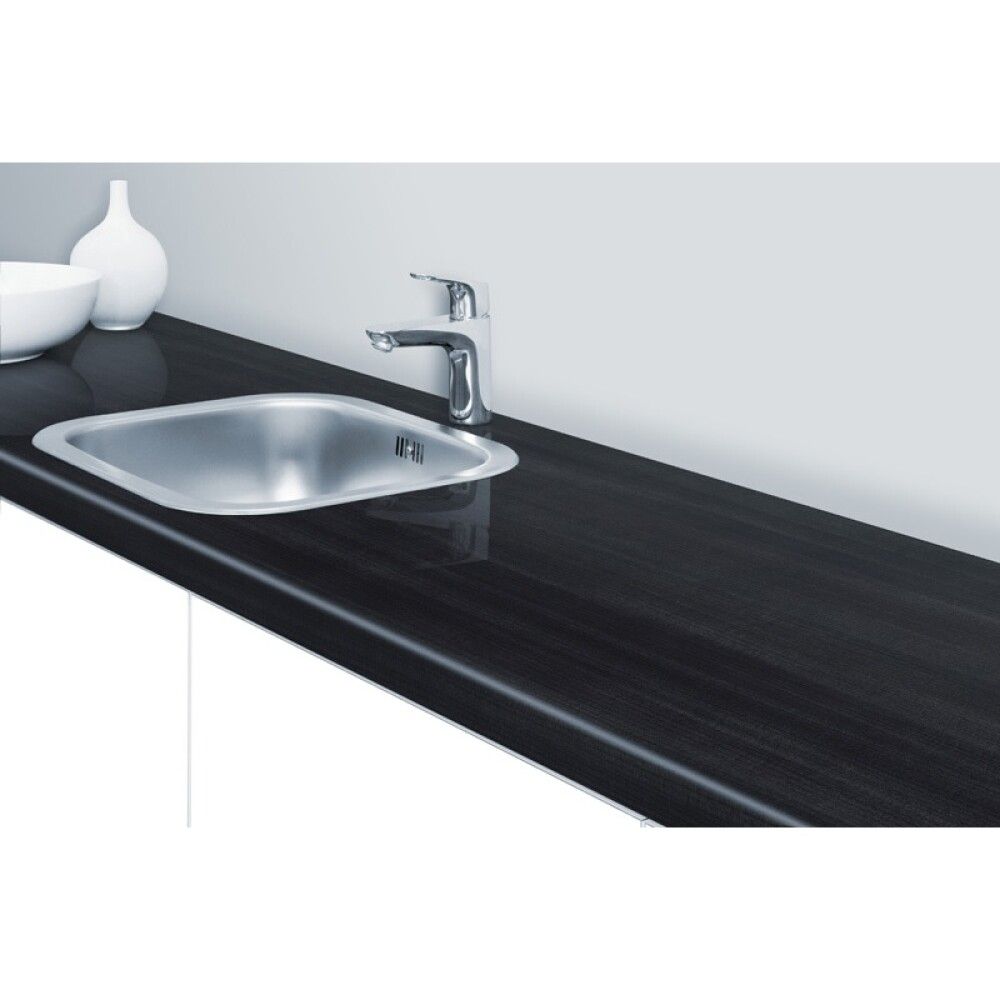 BENKEPLATE RESOPAL BLACK TULIP 28X900X3650MM