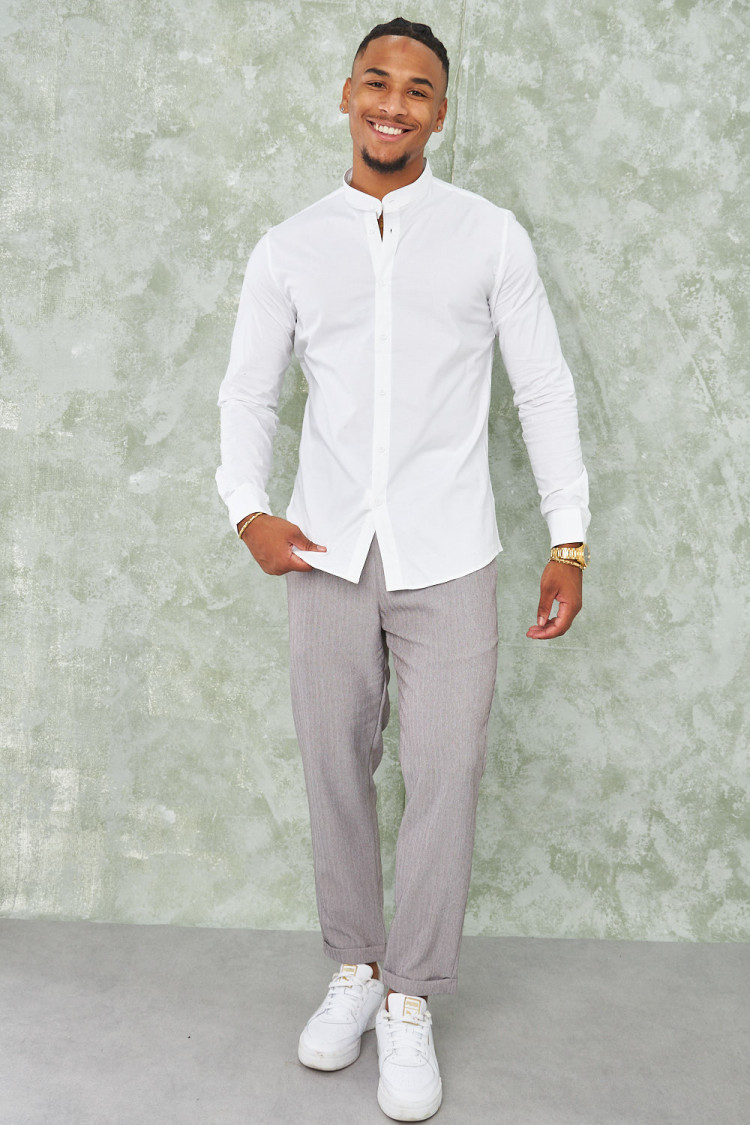 Chemise à col officier blanche