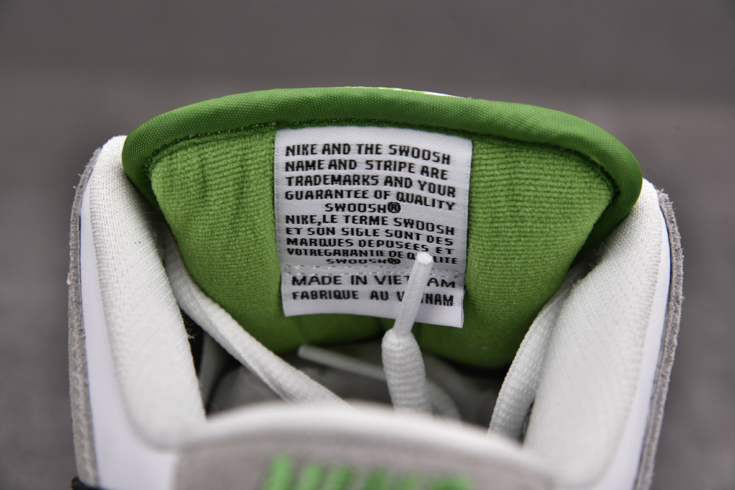 Nike SB Dunk Low Chlorophyll