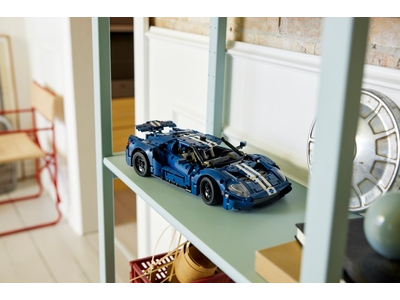 LEGO 2022 Ford GT (42154)
