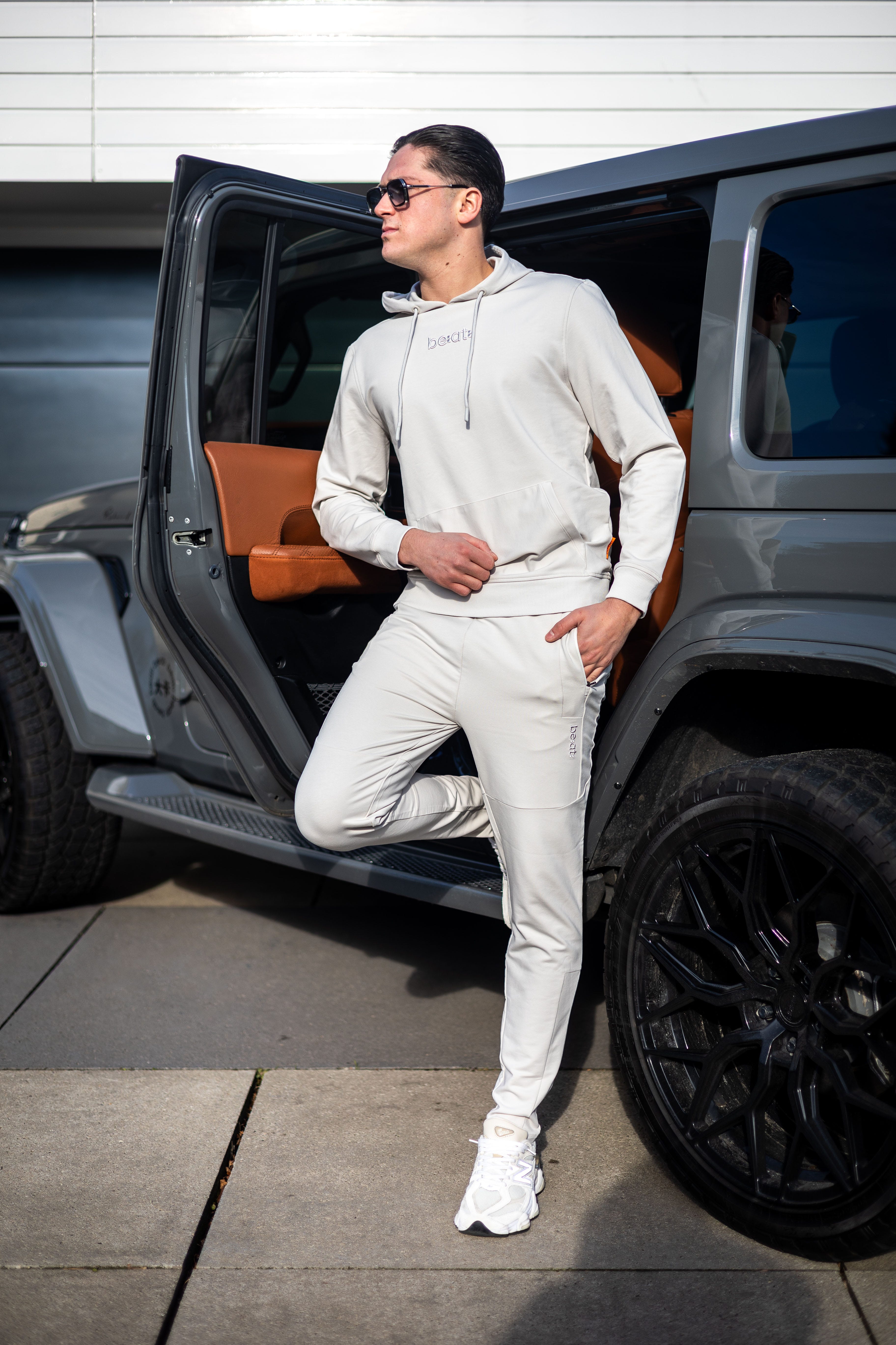 be:at:  Davien Sweatpants