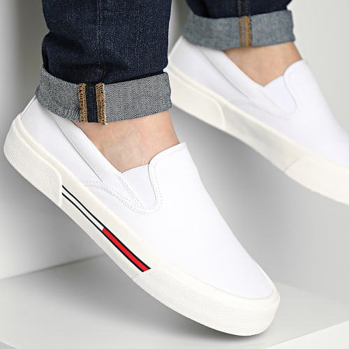Baskets Slip-On Canvas Color 1156 White