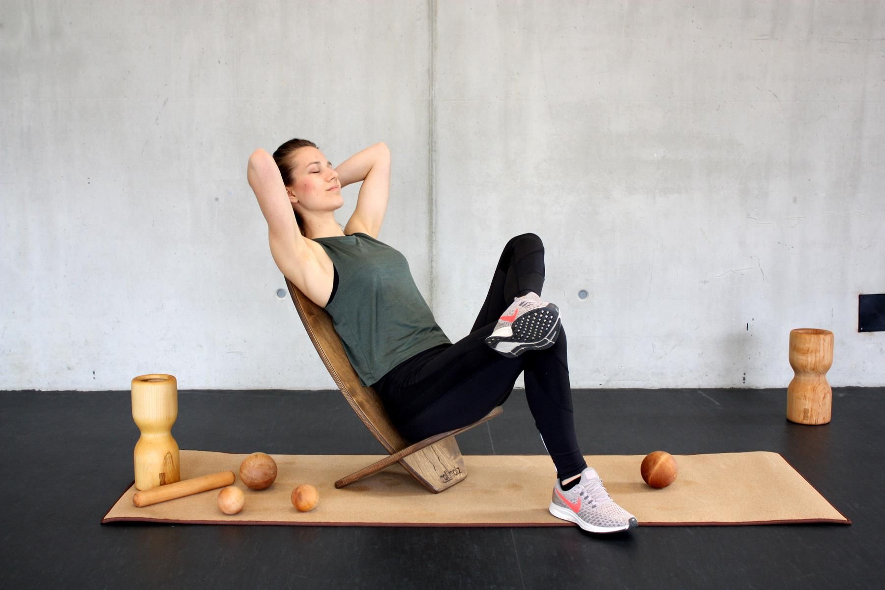 rollholz Balance Board schwarz