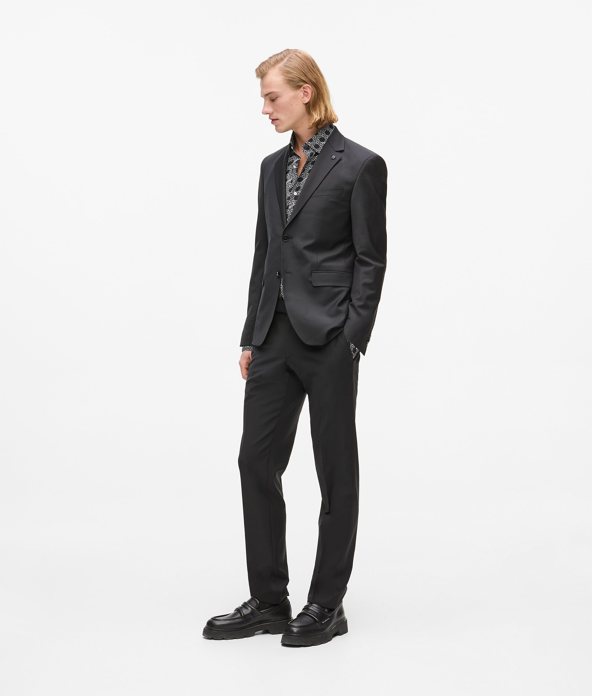 Slim-fit zwarte broek