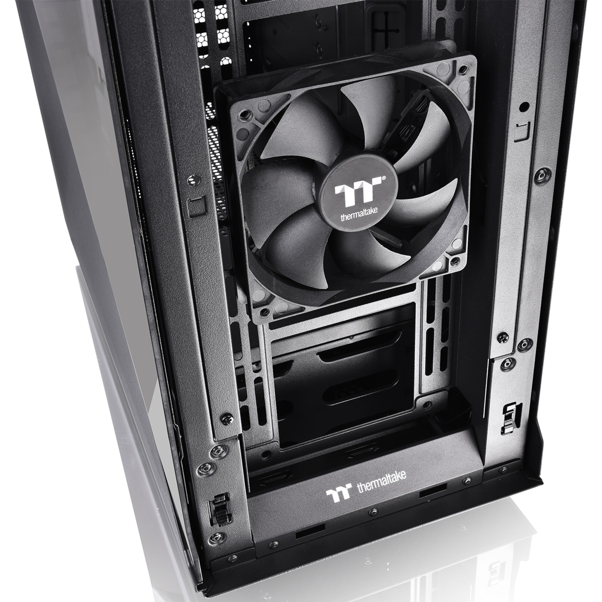 Thermaltake Tower-Gehäuse Divider 300 TG Air