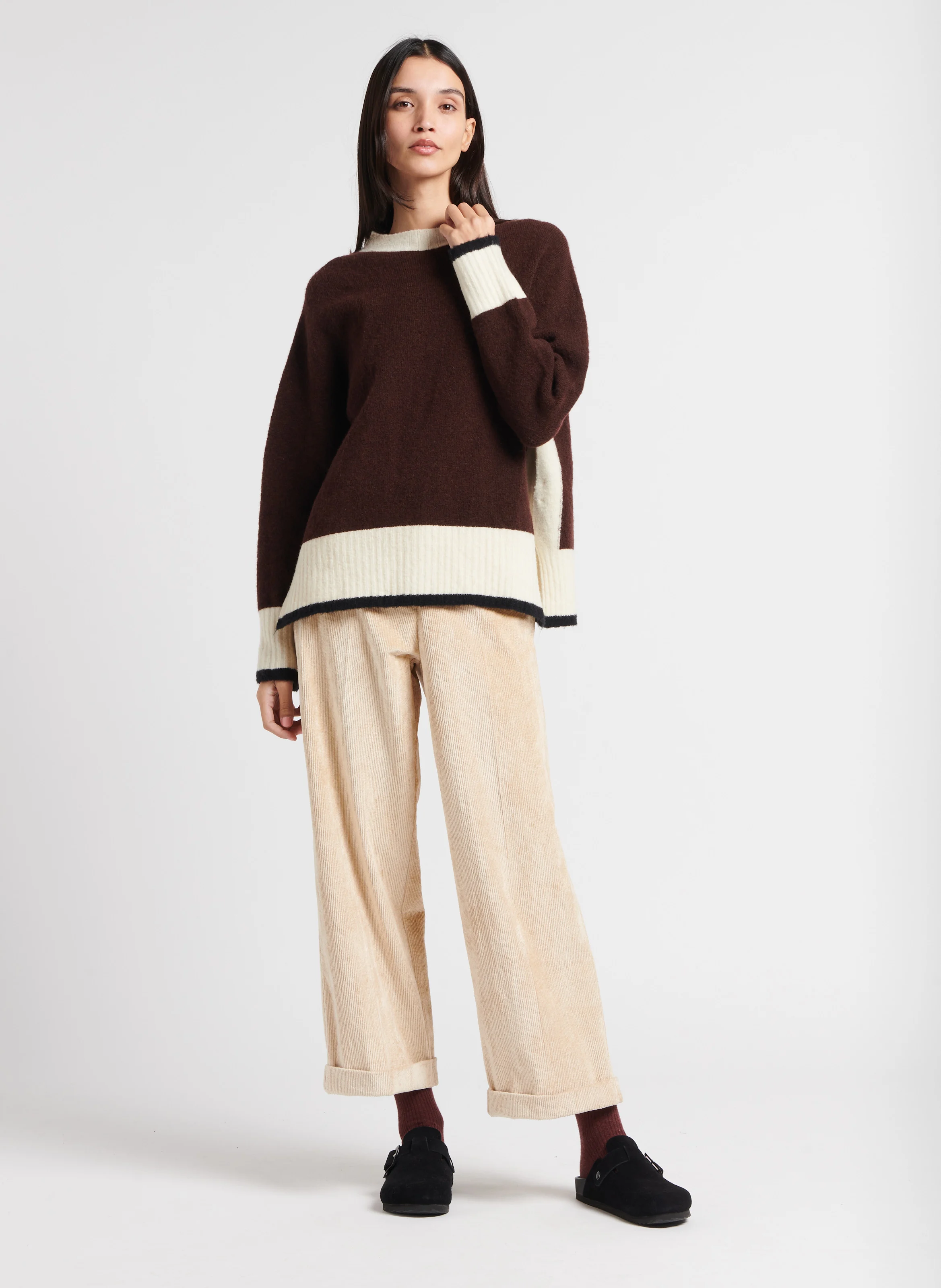 INU - Pull droit en laine mélangée | Marron