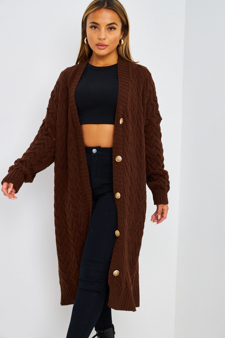 Gilet long marron en mailles torsadées