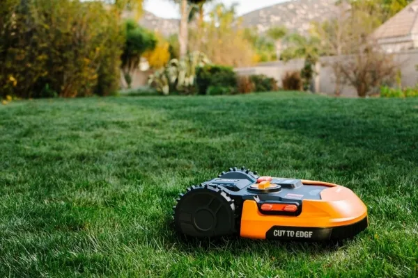 Worx Landroid L800 Robotplæneklipper