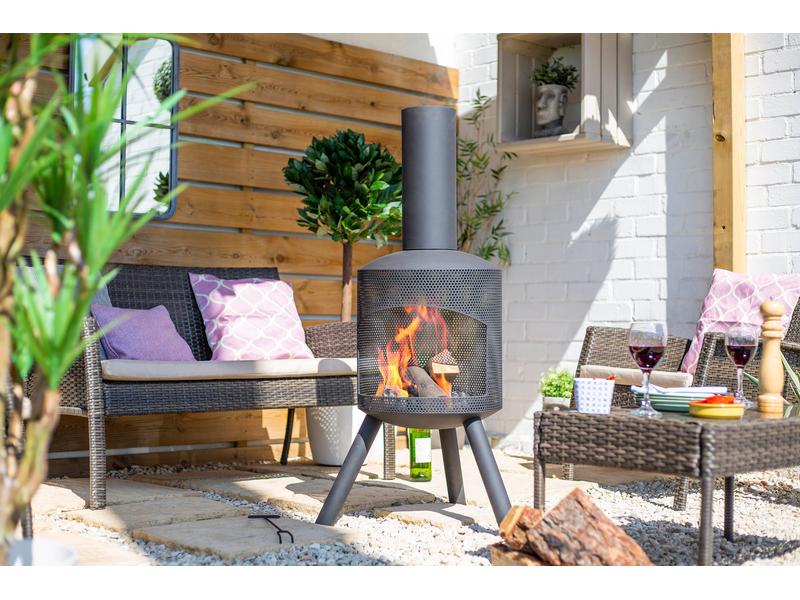 La Hacienda Erlebnisofen Santana, Ø 58 cm Perforierter Outdoor-Kamin mit dekorativem Schornstein