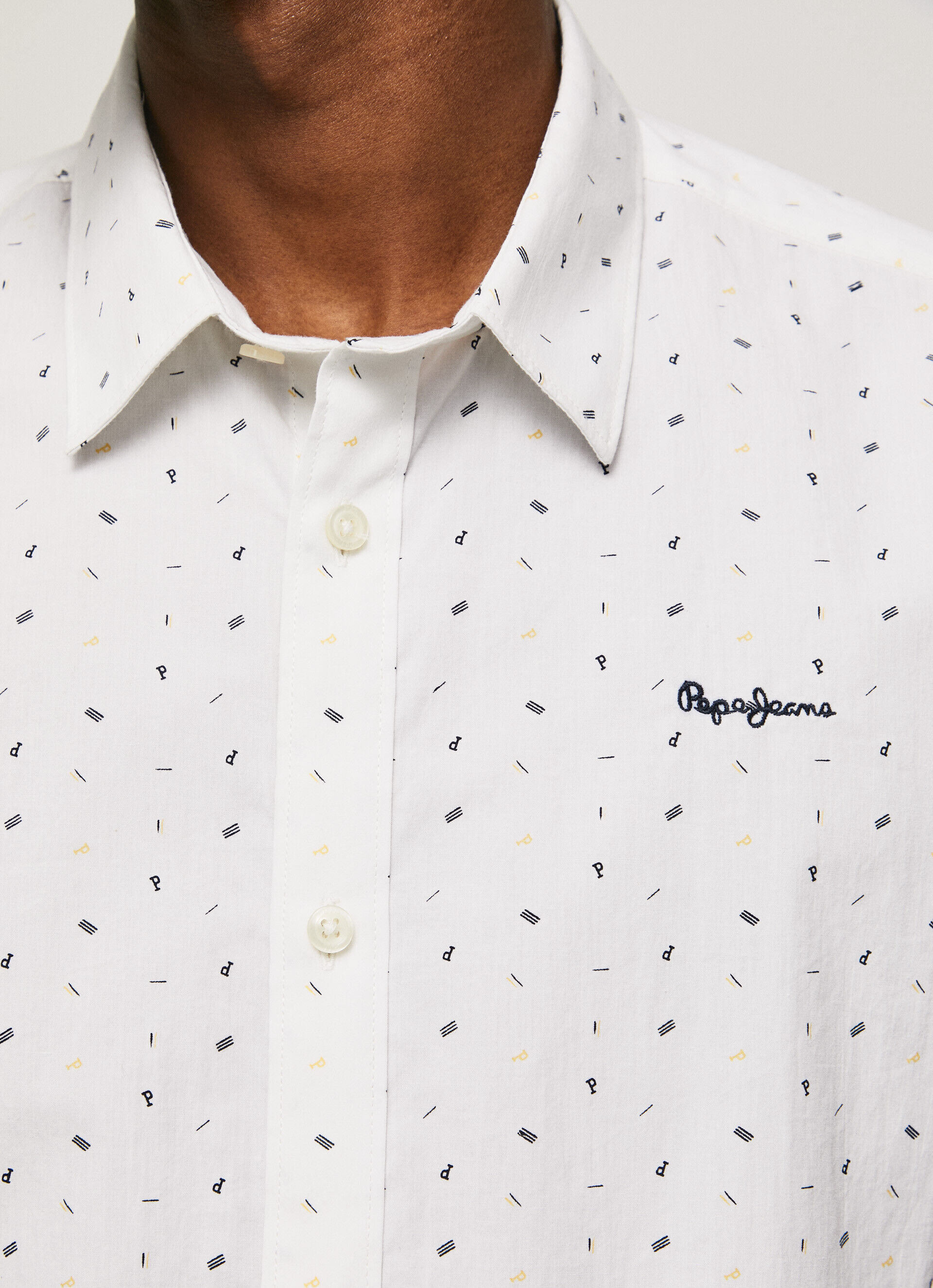 CAMISA DE MANGA CURTA LINDENBERG - branca
