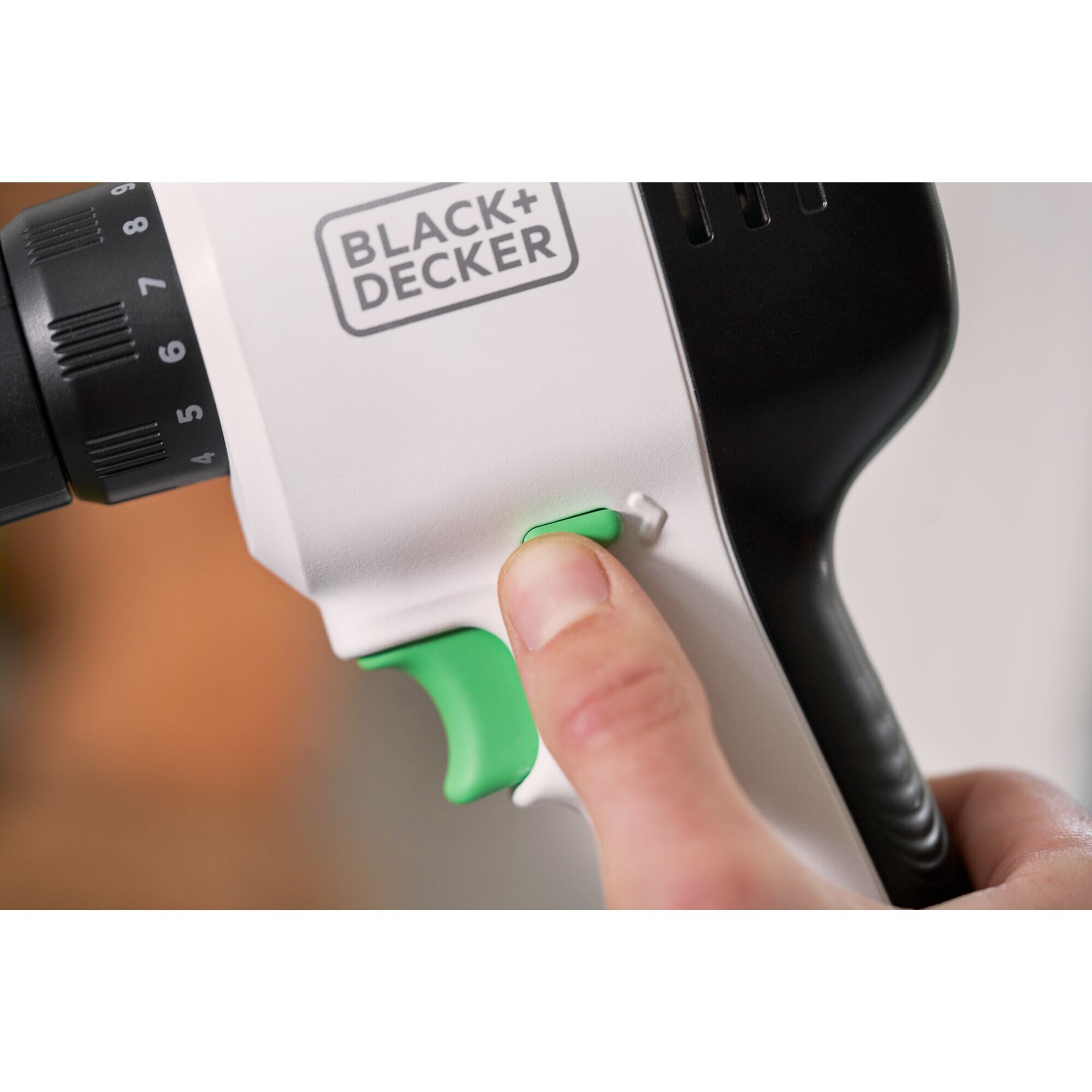 BLACK+DECKER Bohrschrauber Akku-Bohrschrauber reviva, 12Volt