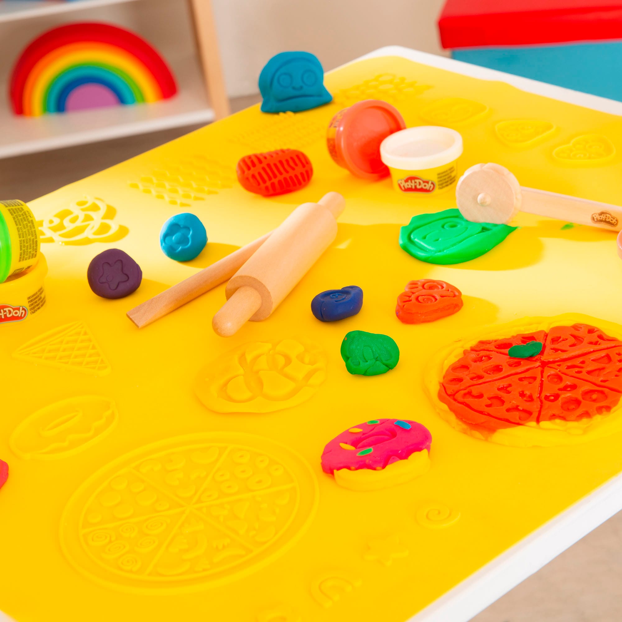 roba® Kindersitzgruppe »Play-Doh« Set,  inkl. 3D Kreativmatte, Knete und Zubehör