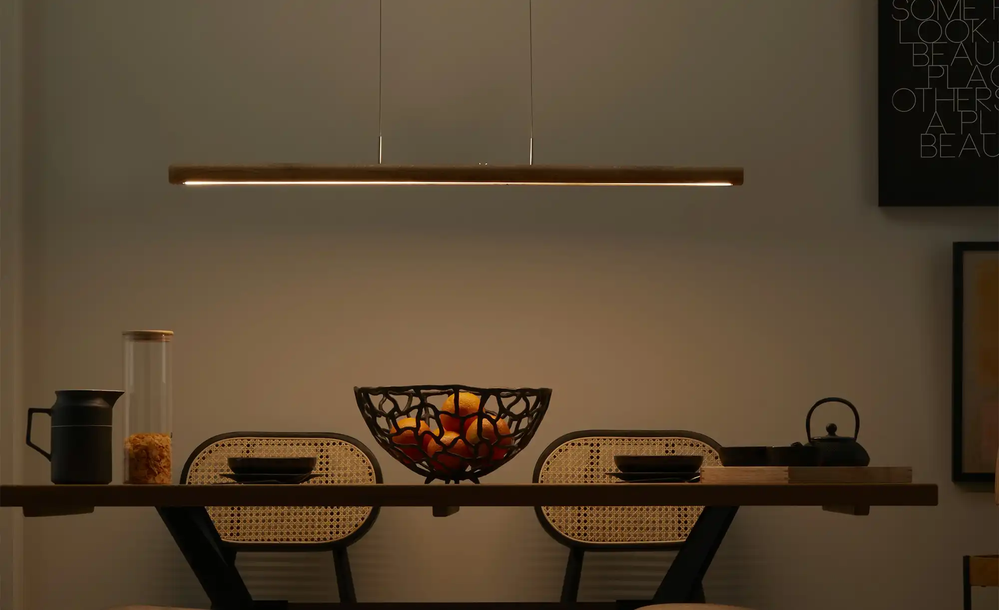Herzblut LED-Pendelleuchte, Eiche geölt mit up & down Light `klein