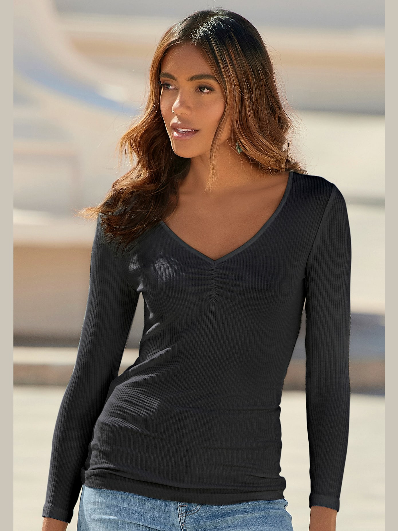 T-shirt manches longues col v avec petites fronces