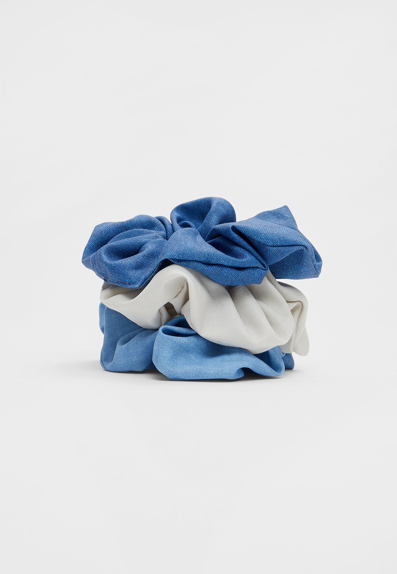 Conjunto de 3 scrunchies de jeans