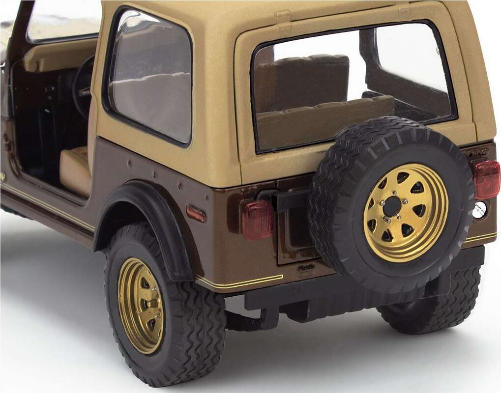 Revell - 1977 Jeep Cj-7 Modelbil Byggesæt - 1:24 - 14547