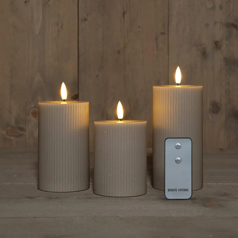Anna Collection LED stompkaarsen - 3x - taupe/grijs - ribbel - H7,5 cm