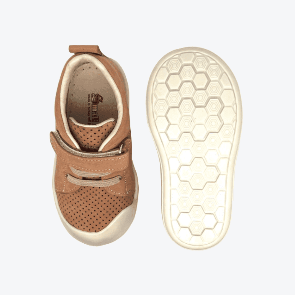 Small Foot Sneaker - Fufu Foop Brown Model3 - Braun