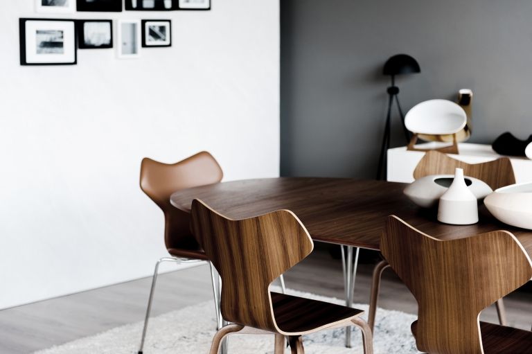 Fritz Hansen B613 tafel wit laminaat 180x120