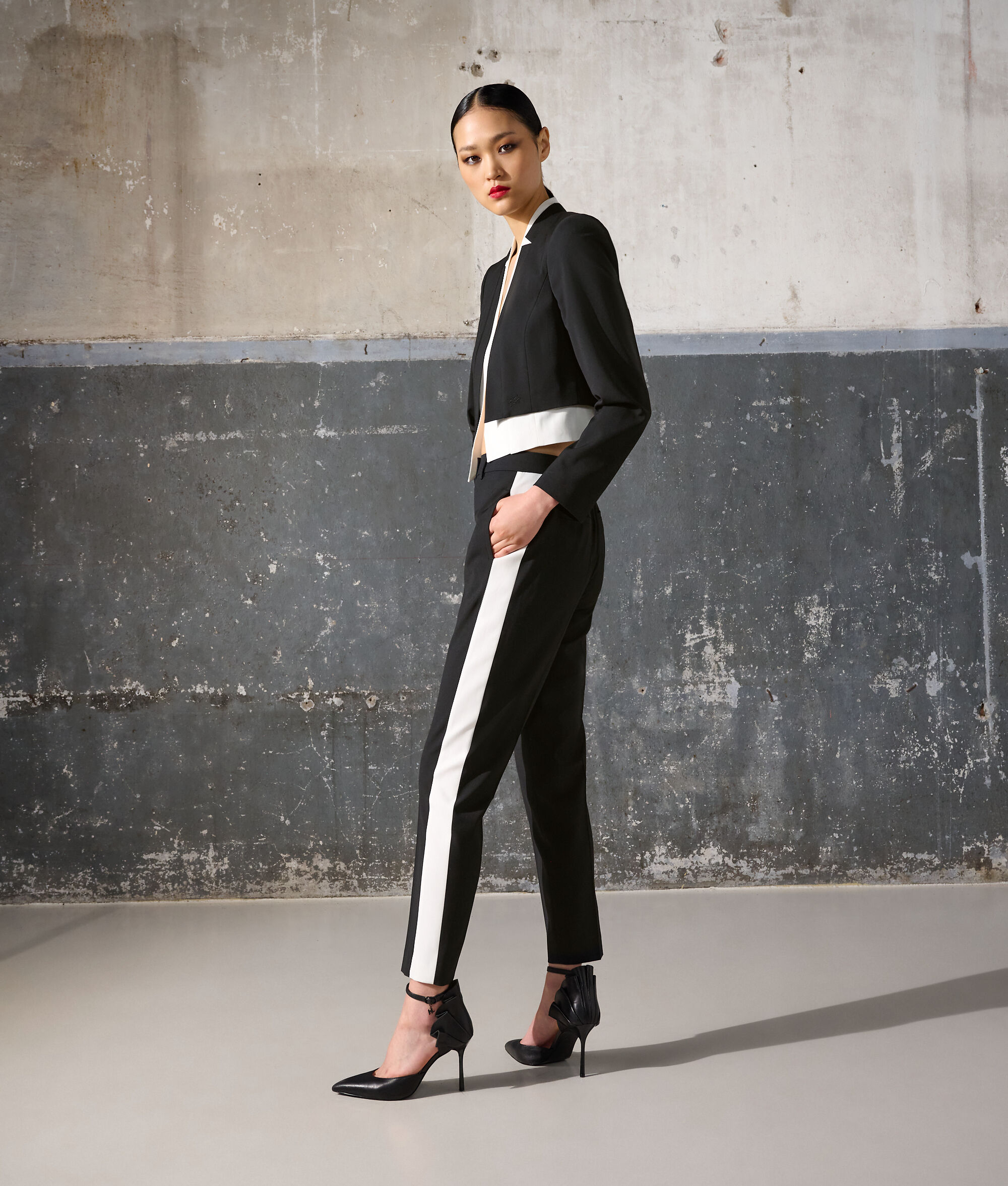 BLAZER KARL ARCHIVE