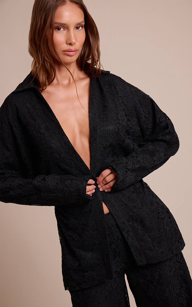 Noir Chemise Plongeante Cintrée En Dentelle