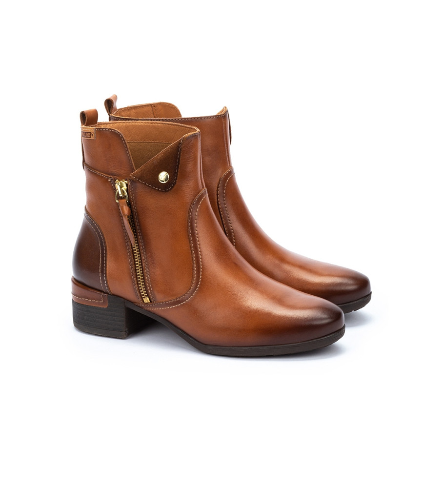 Botas de tornozelo Pikolinos Malaga em couro marrom
