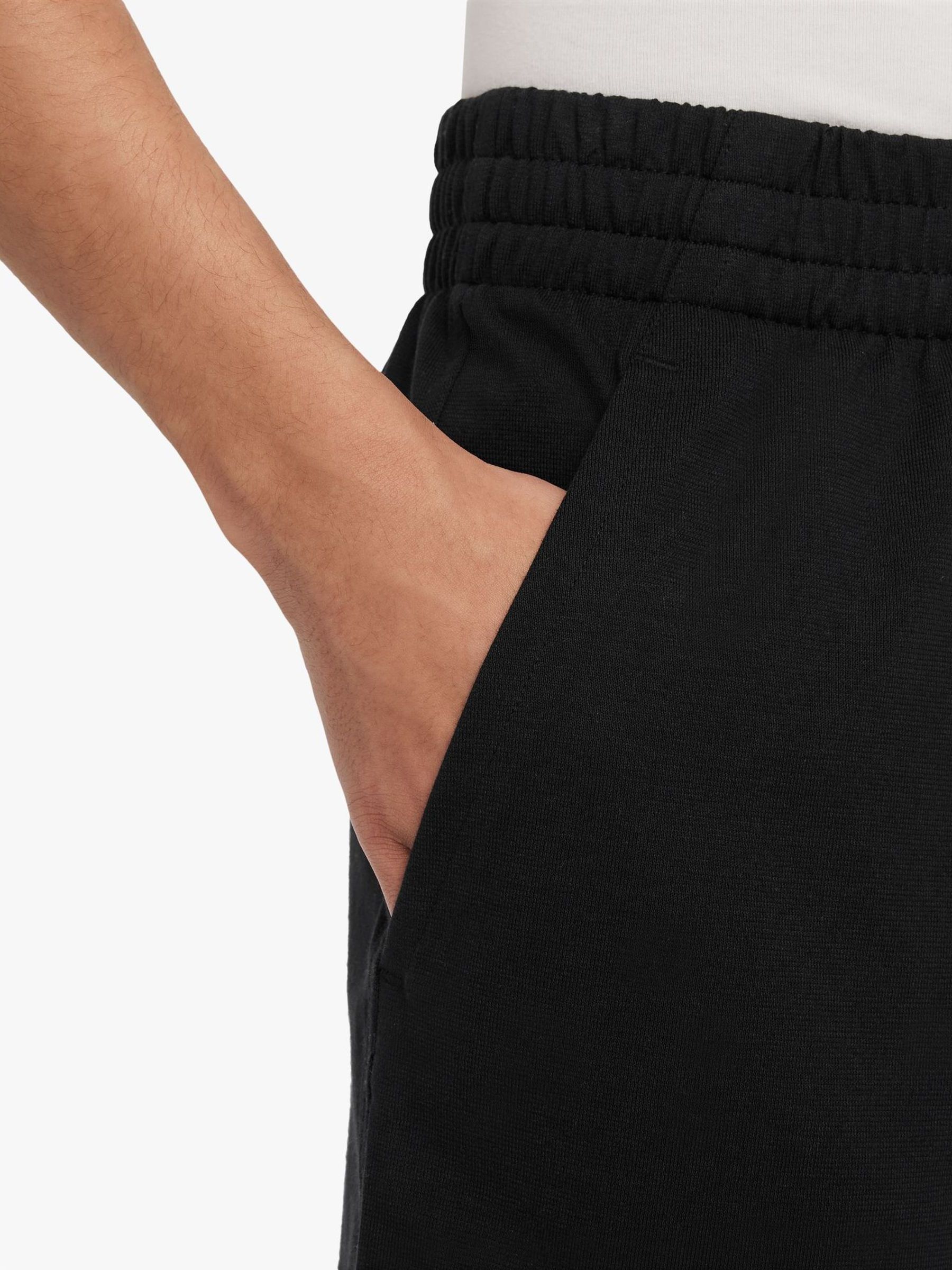 Zwart - Nike Sportswear Club-shorts