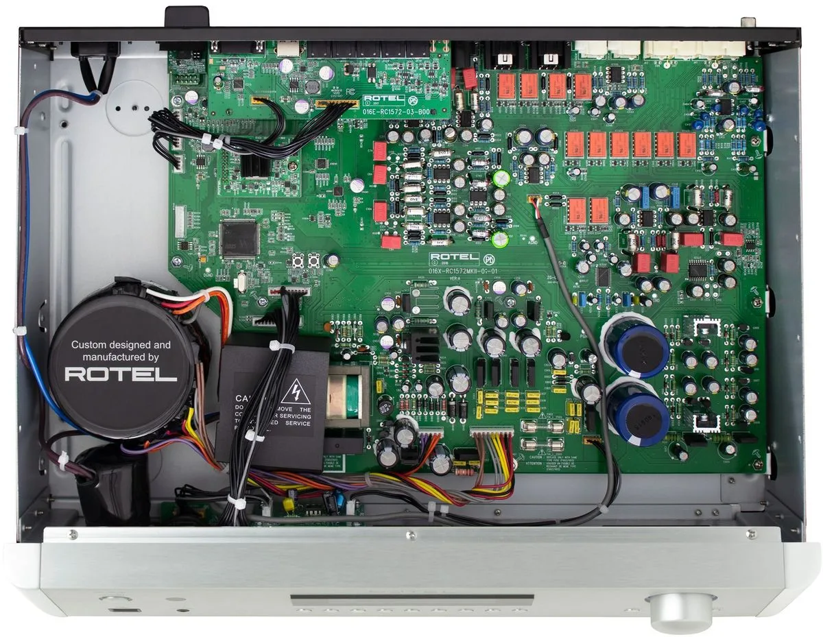 Rotel RC-1572 MKII Silver Préamplis hi-fi