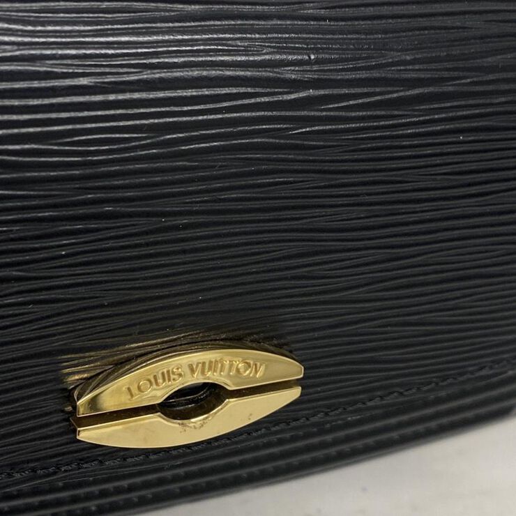 Louis Vuitton Vintage Louis Vuitton Clutch Black