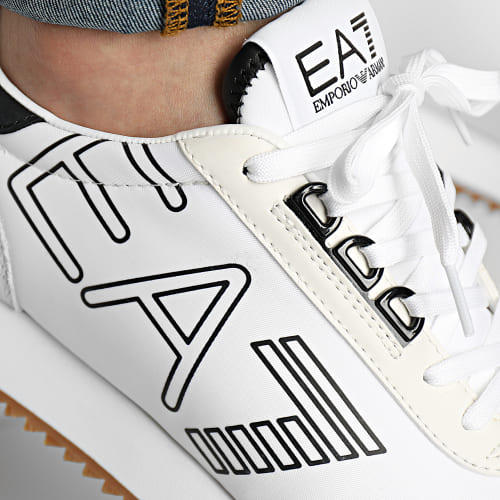Baskets X8X101-XK257 White Black