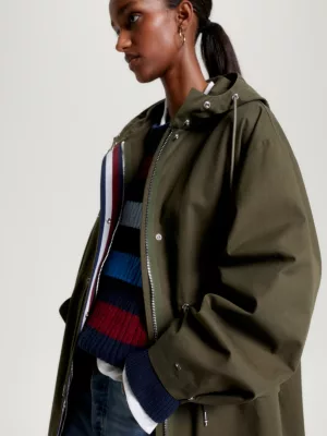 Parka com capuz e cordão