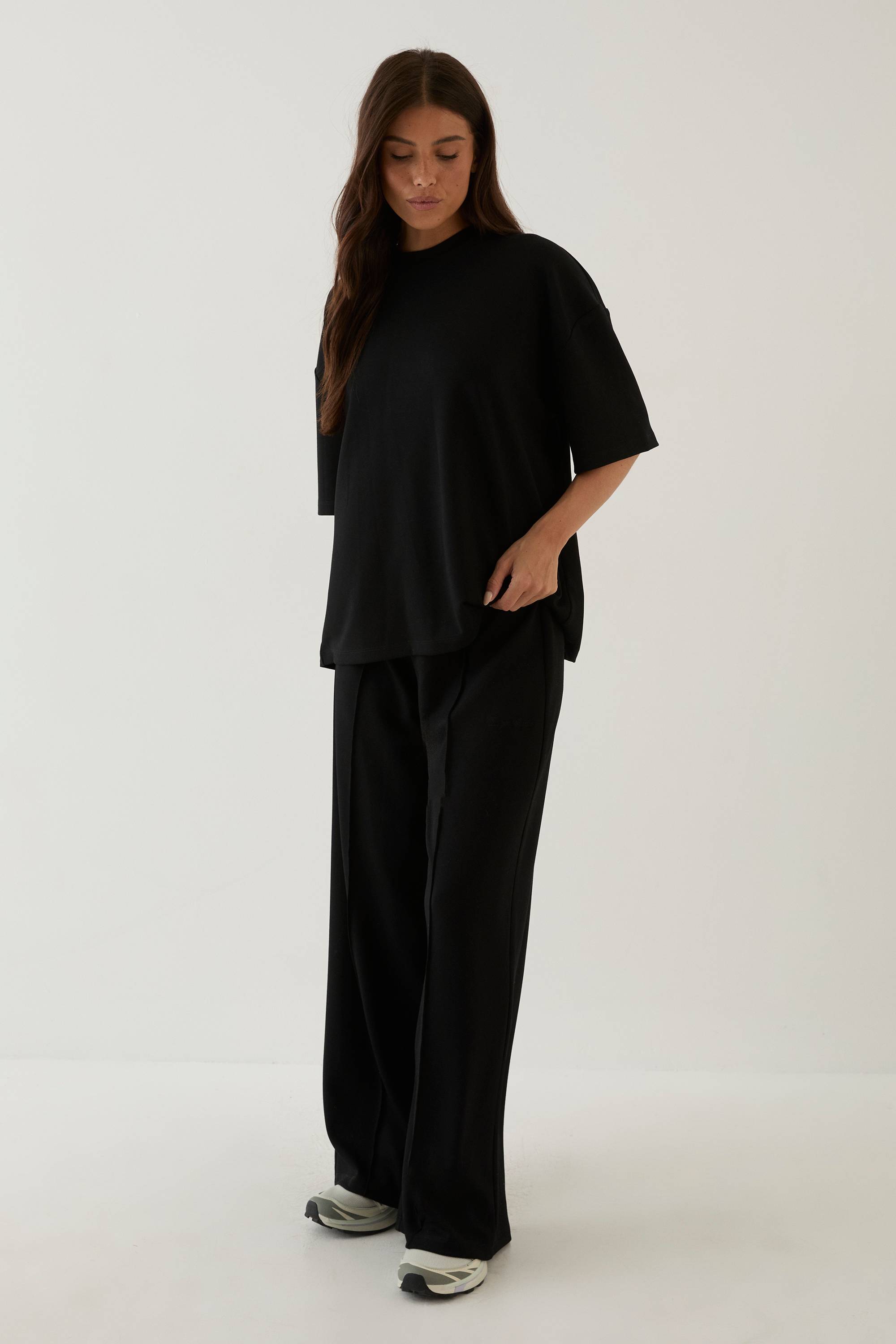 Ensemble T-shirt Oversize Et Pantalon Large Supersoft Dsgn Studio
