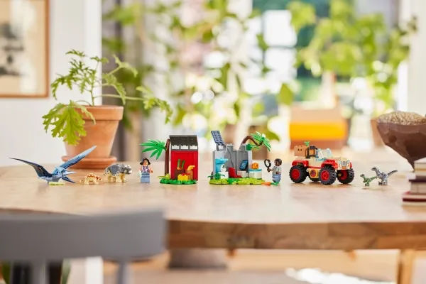 LEGO Jurassic World 76963 Dinosaurunge-internat