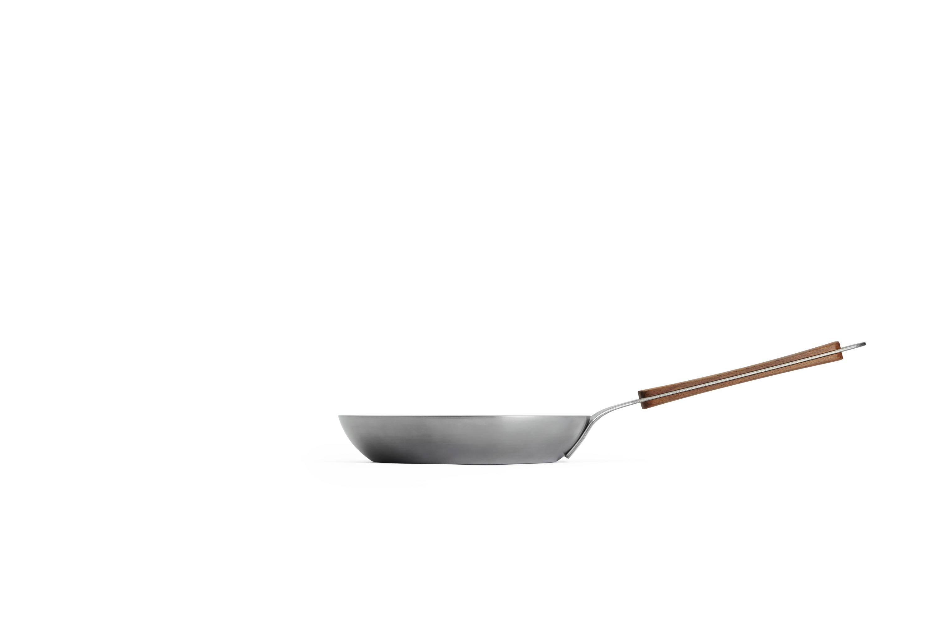 Carbon Steel  Flachpfanne - Griffart: Fester Holzstiel