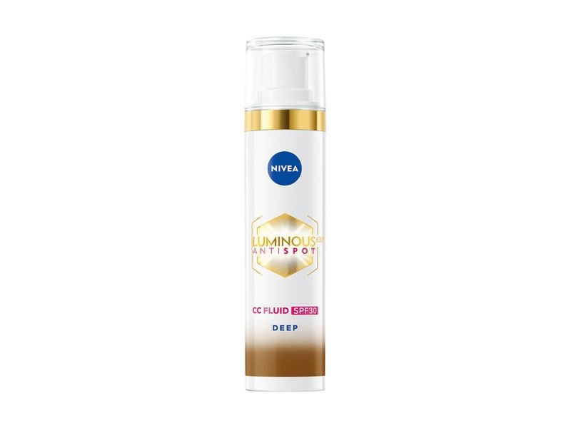 NIVEA CC Cream Cellular Luminous630 3-in-1 LSF30 Dark CC-Fluid kaschiert, reduziert und schützt vor Pigmentflecken