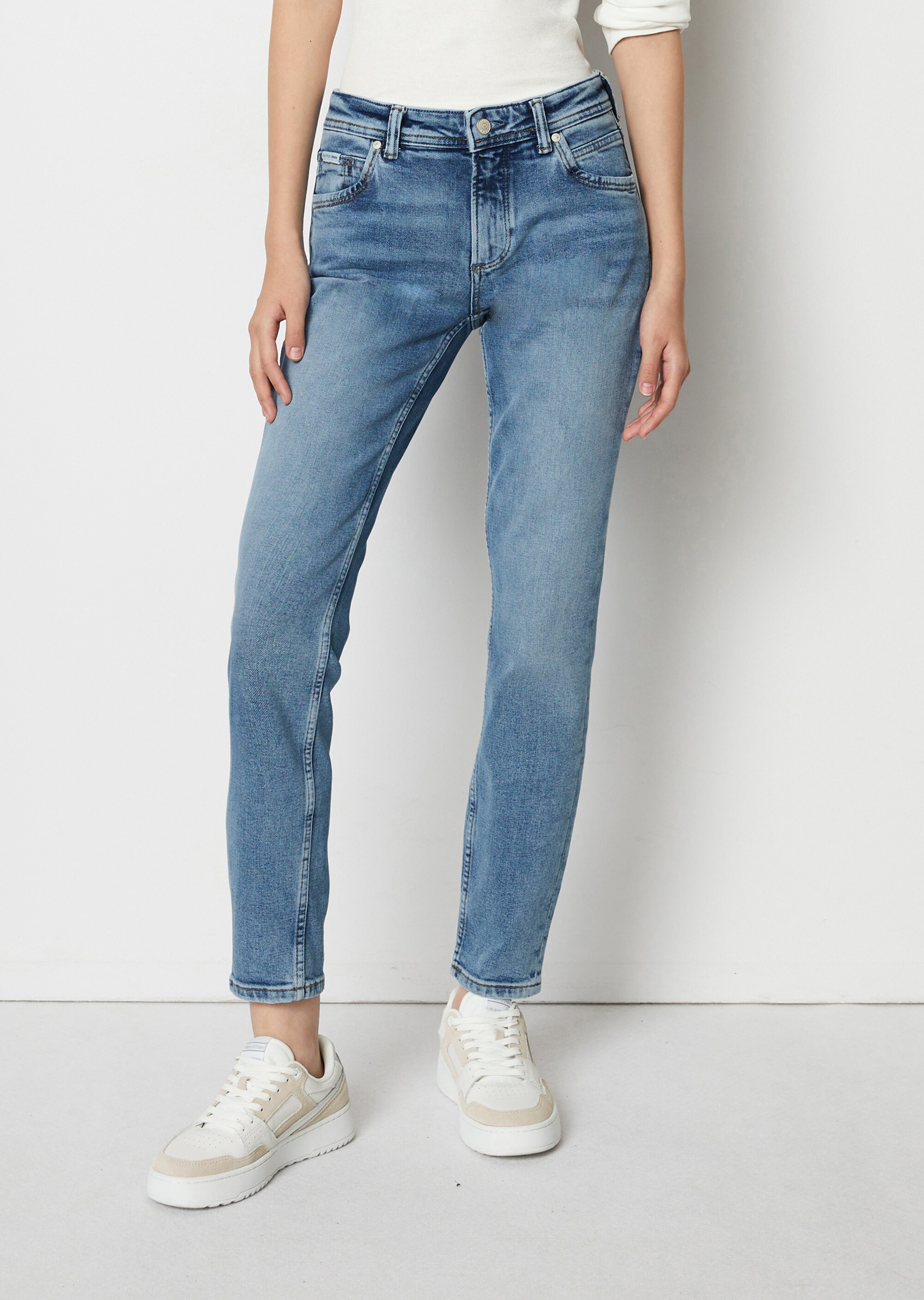 Jeans Modell ALVA slim cropped aus Organic Cotton-Mix
