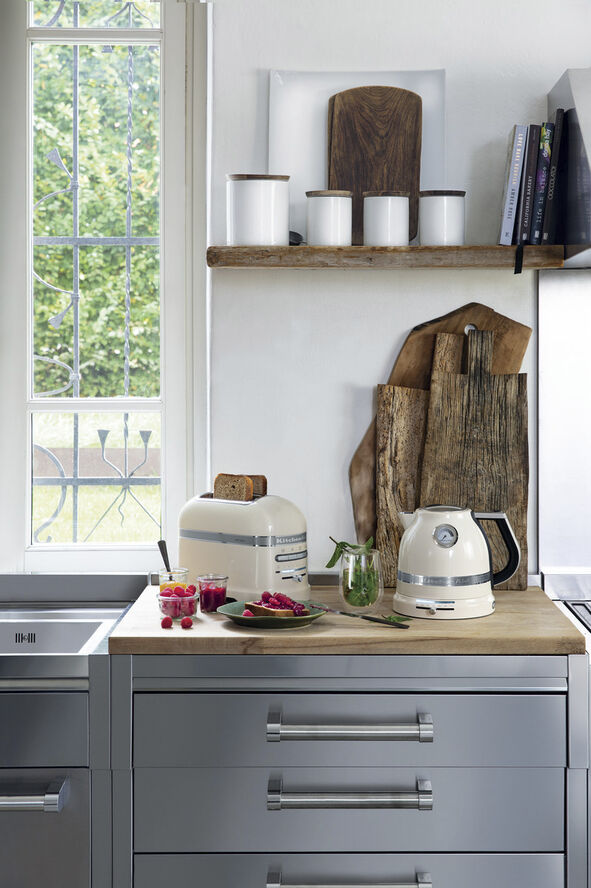 KitchenAid Artisan toaster 2-skiver creme Creme. krom