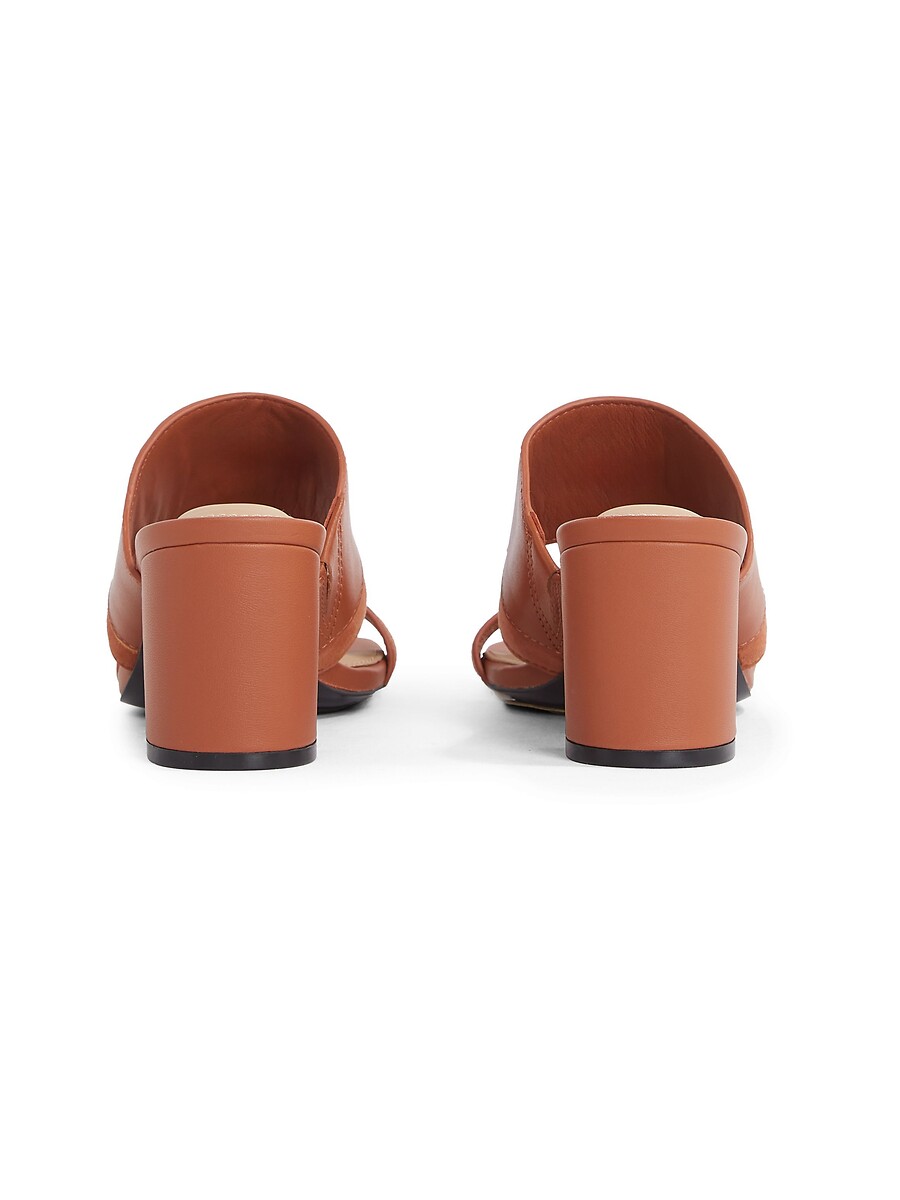 TOMMY HILFIGER<br>Mules de salto alto, em couro