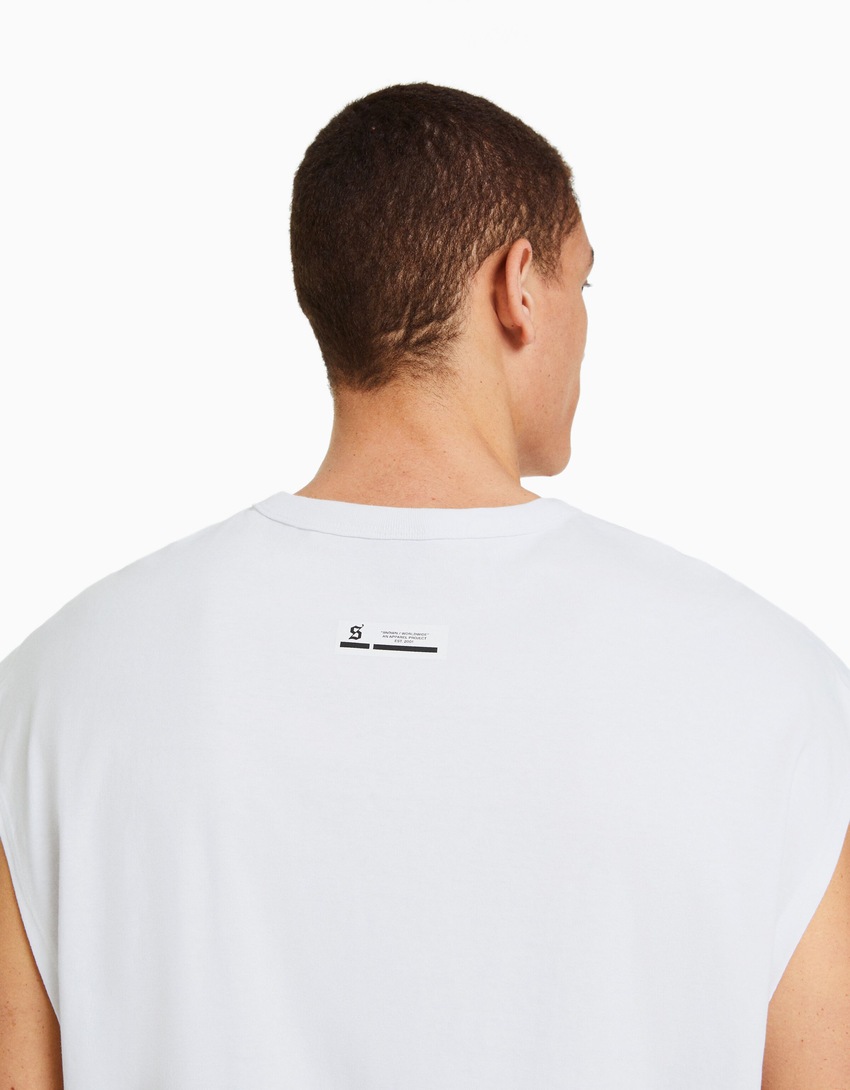Camiseta oversized sem mangas