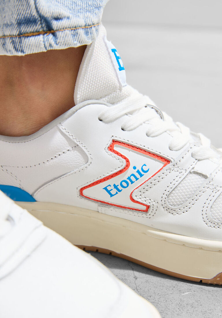 witte etonic lage sneakers b481