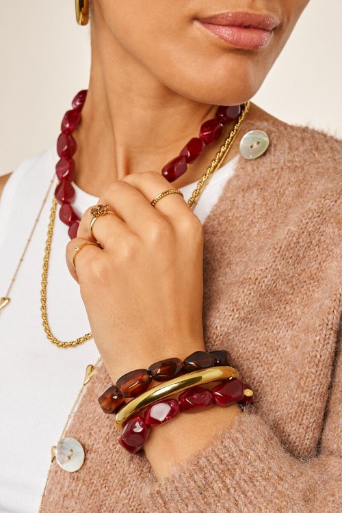 Bruine armband met ovalen kralen