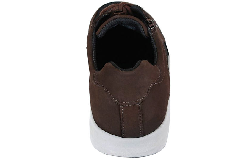 NEW FEET SNØRESKO I MØRKEBRUNT NUBUCK