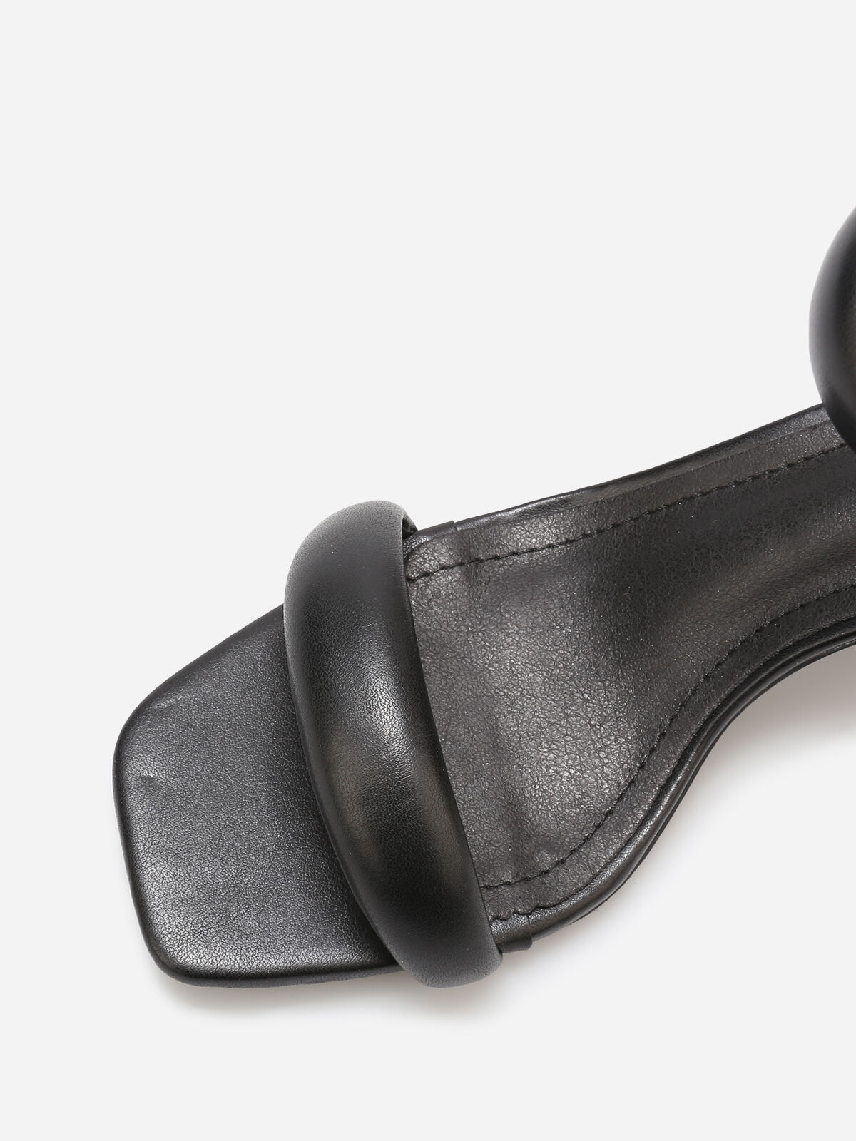 Sandales à brides matelassées et zip- Noir