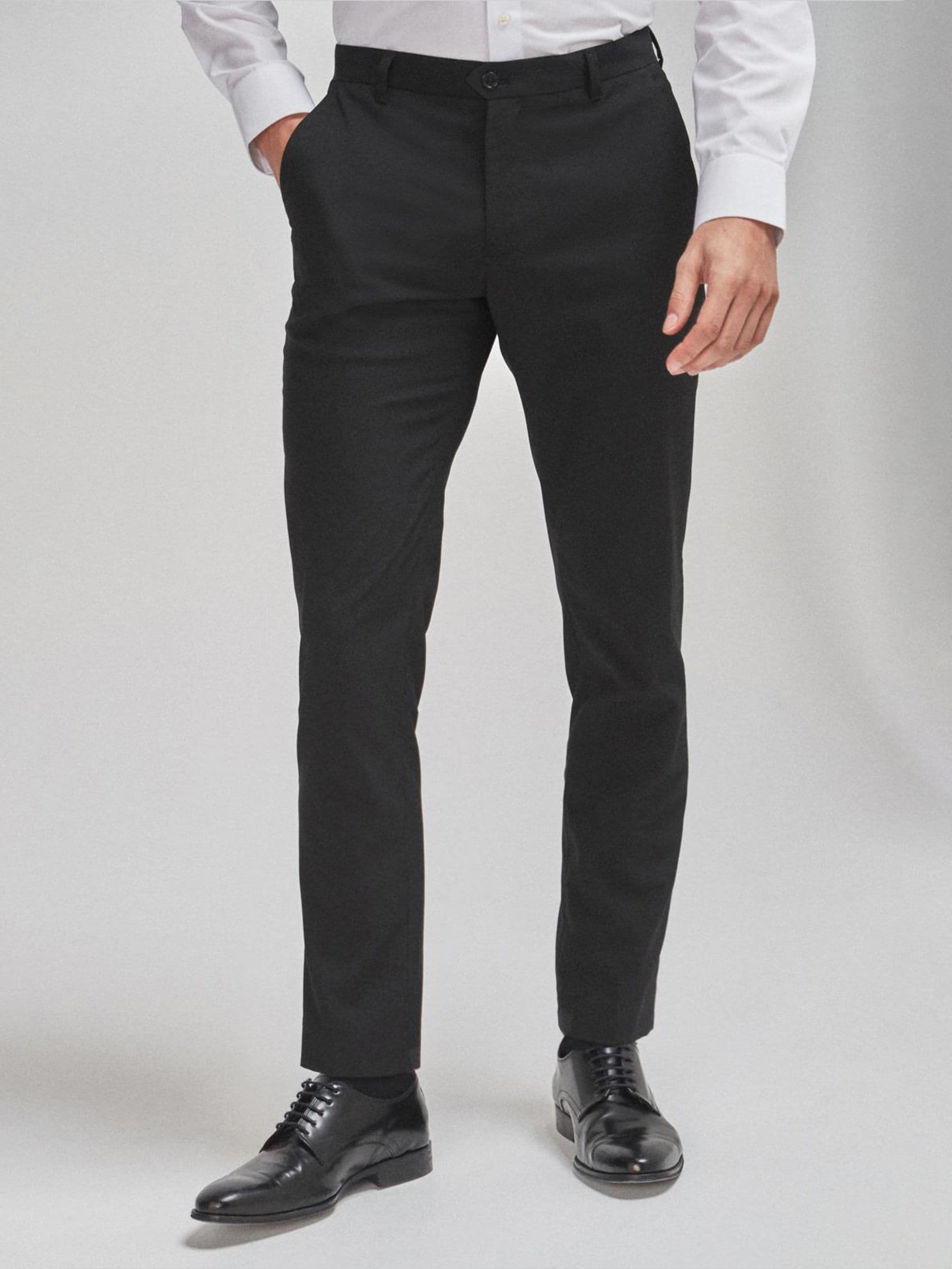 Zwart - Taps toelopende slim-fit - Chique stretchy broek