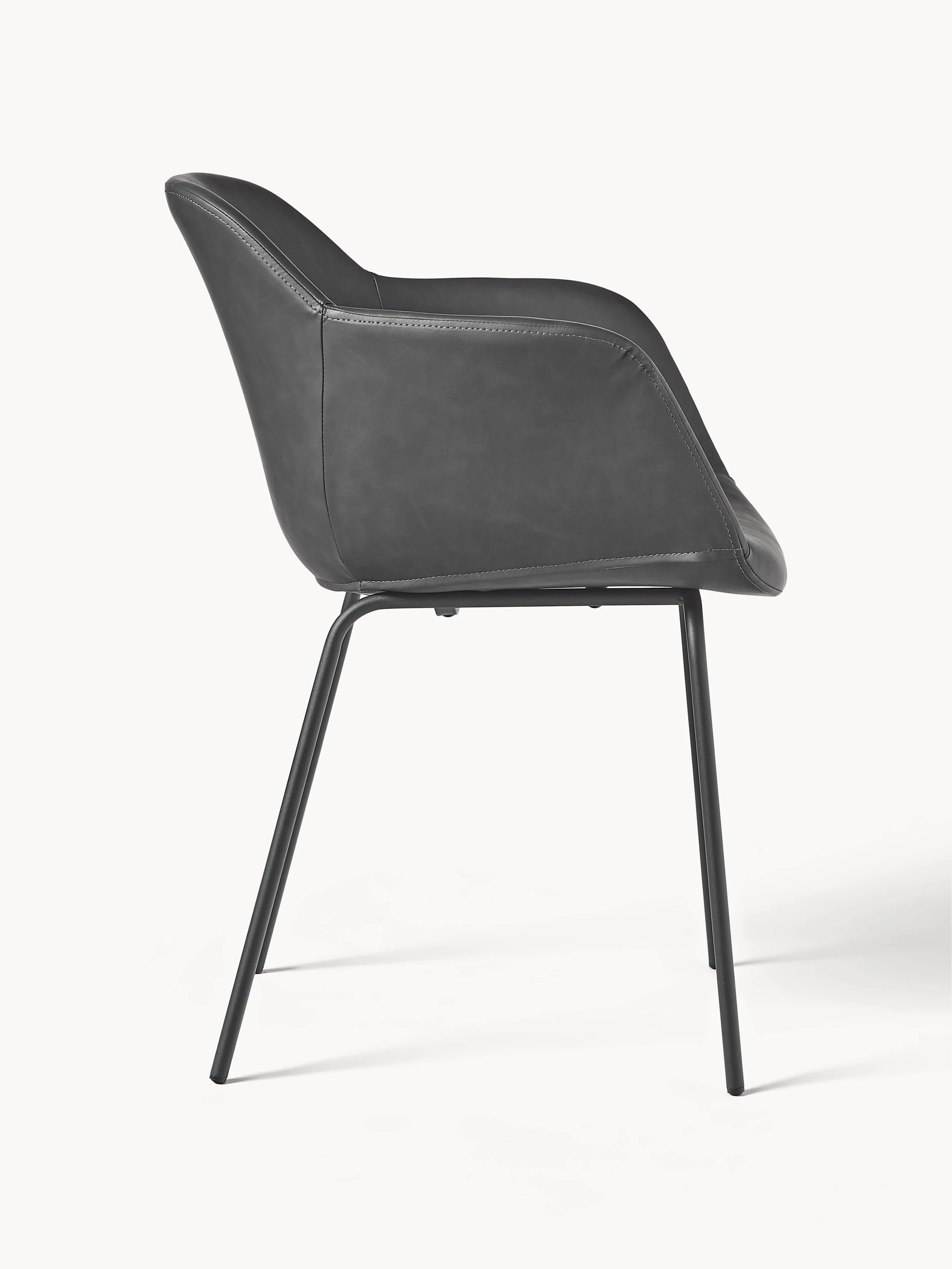 Kunstleren fauteuil Fiji met smalle zitvlak